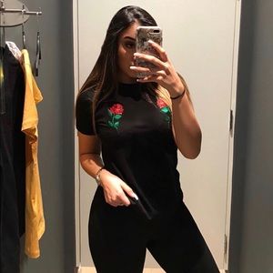 Black Tee Forever 21